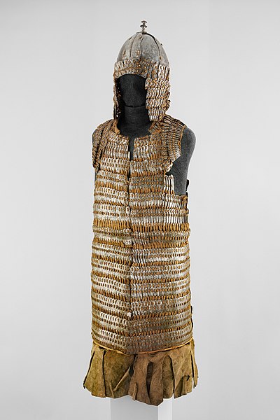 Plik:Lamellar Armor (Byang Bu'i Khrab) and Helmet MET DP124295 cropped.jpg