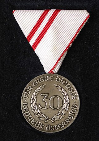 <span class="mw-page-title-main">Law Enforcement Merit Decoration</span> Award