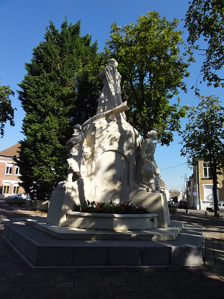 File:Lens - Monument aux Morts (11).JPG