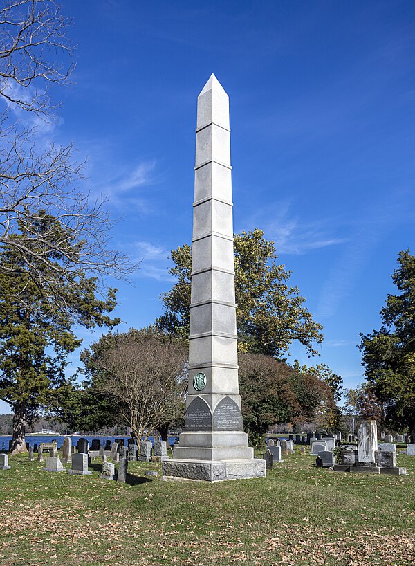 Leonard Calvert monument in St. Mary's City