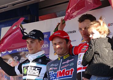 Podium de l'édition 2014 du Grand Prix de Lillers-Souvenir Bruno Comini : Martijn Degreve (2e), Steven Tronet (1er), et Benoît Daeninck (3e).