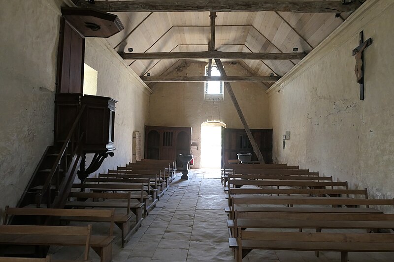 File:Louresse-Rochemenier - église Sainte-Madeleine-et-Saint-Jean, intérieur 19.jpg