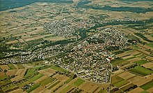Luftbild von Groß- und Kleinsachsenheim von Süden, 1983