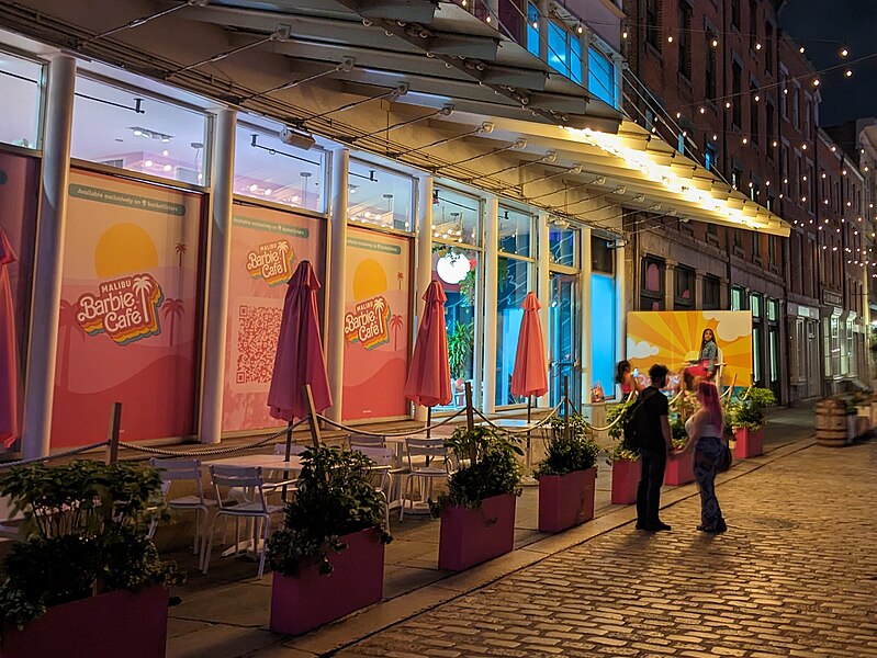 File:Malibu Barbie Cafe New York (cropped).jpg