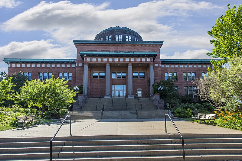 File:Marquette County Courthouse (Marquette).jpg