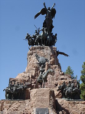 Mendoza - Hill of Glory - Monument.jpg