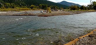 The initial stream bank stabilization being done upstream from the Milltown Dam site underway by the state's contractor, Envirocon Milltownrest.jpg