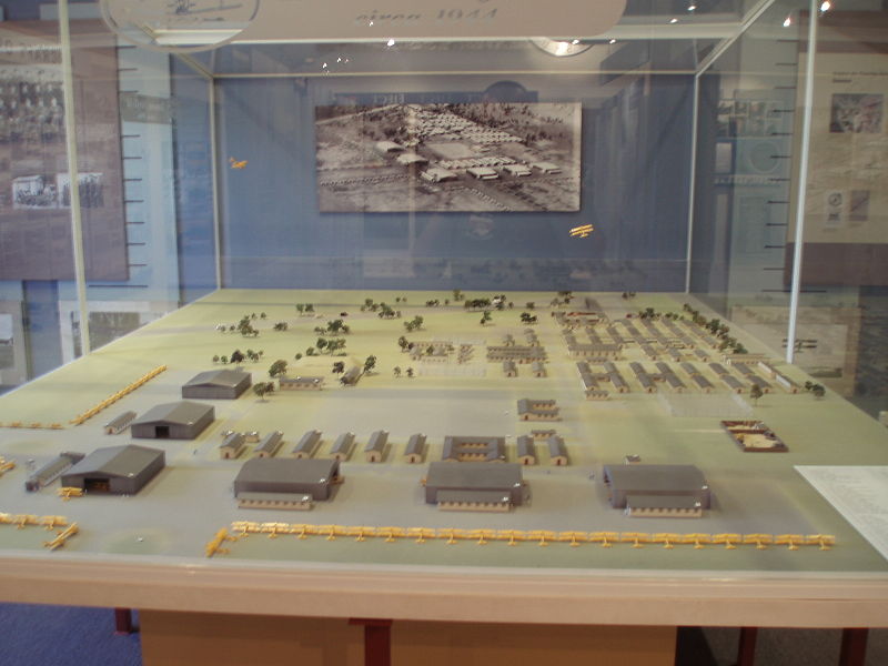 File:Model of No 10 Elementary Flying Training School in Temora.jpg