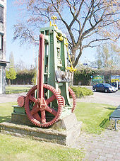 „Pöttkespresse“ in der Nähe des Bahnhofs, Formpresse zur Herstellung von Töpfen (Foto: 2005)