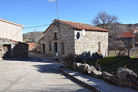 Narrillos del Rebollar-casa.jpg