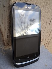 Nokia Lumia 610-01.JPG