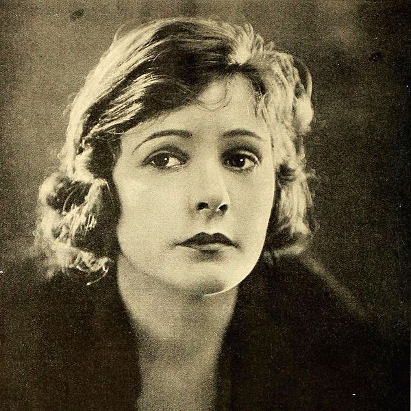 File:Norma Talmadge - May 1919 FF.jpg