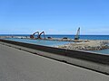 Remblais sur la mer au niveau du cap Bernard, dans le secteur de l'extrémité Est du futur viaduc de la Grande Chaloupe en novembre 2016.