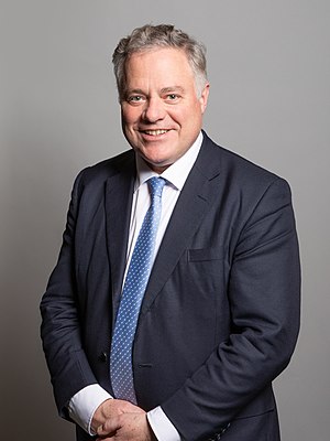 Official portrait of Simon Baynes MP.jpg