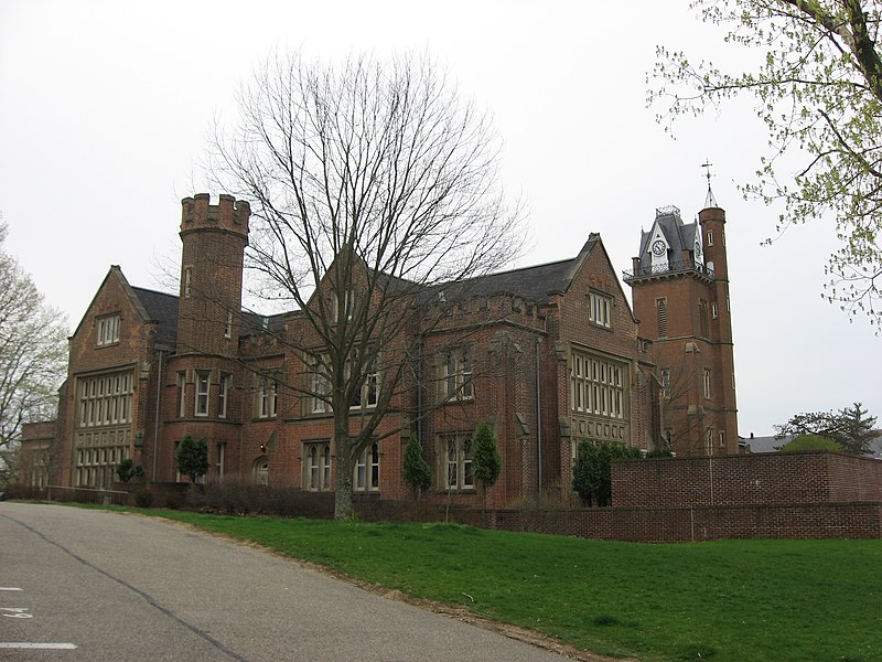 File:Old Main at Bethany College, northern end.jpg