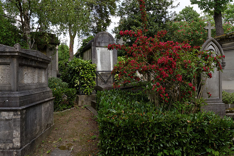 File:Père-Lachaise - Division 49 - Feuillant 01.jpg