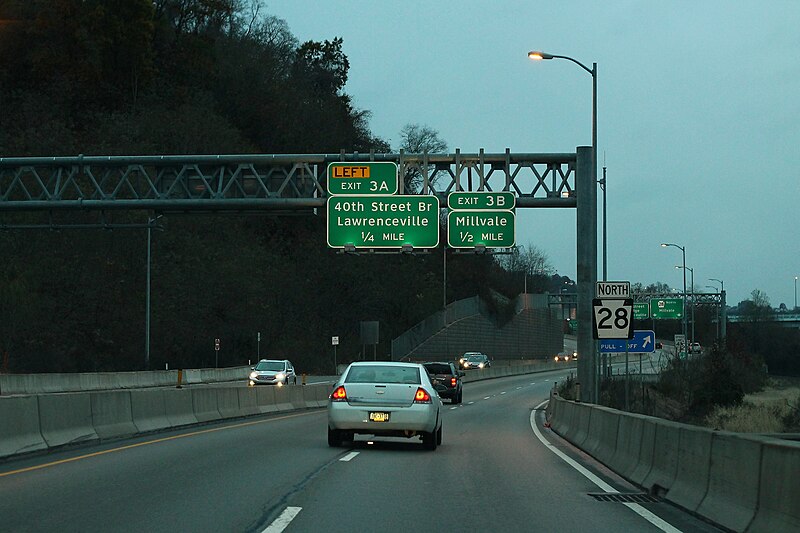 File:PA28nRoadSign-MM3 (25587658058).jpg