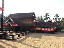 PANAYANNARKAVU TEMPEL NORTH NADA.jpg