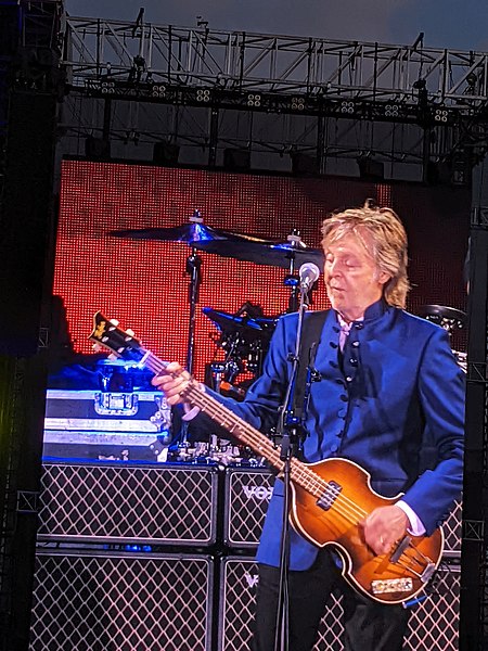 File:Paul McCartney performing with bass on the Got Back tour at Camping World Stadium in Orlando, Florida, 28 May 2022 (06).jpg