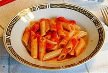 Penne pasta served with tomato sauce Penne Lisce Con Sugo.jpg