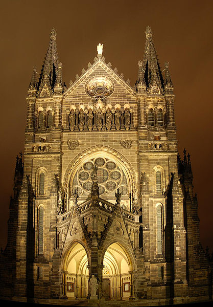 File:Peterskirche Leipzig.jpg