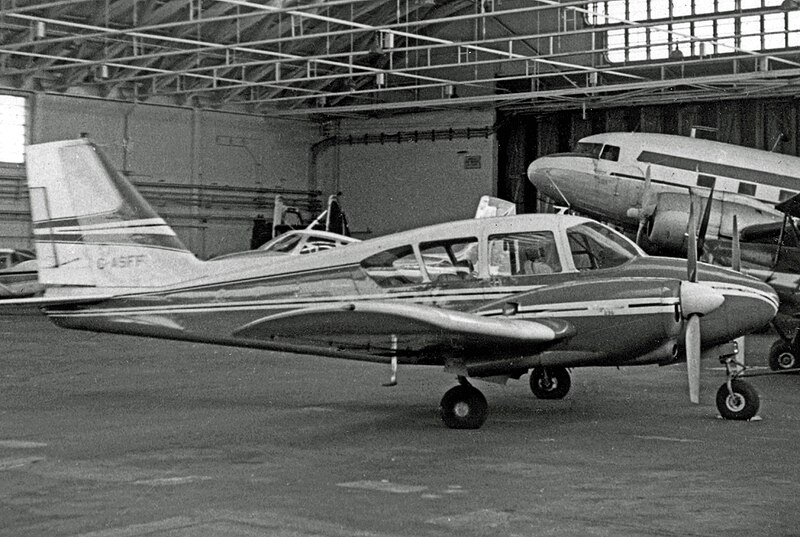 File:Piper PA-23 235 G-ASFF SPK 21.10.65 edited-2.jpg