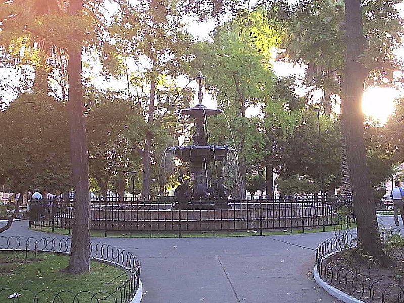 File:Plaza San Fernando (Chile).jpg