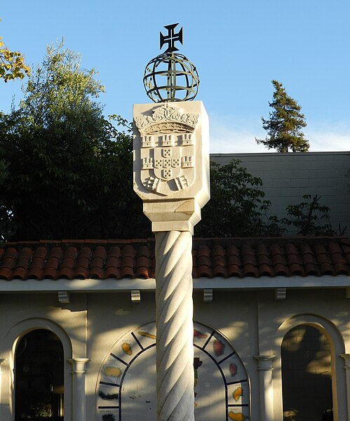 File:Portugue sse Park Hayward column (cropped).jpg