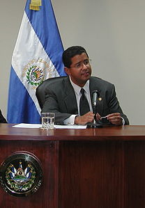 Președintele Francisco Flores El Salvador1.jpg