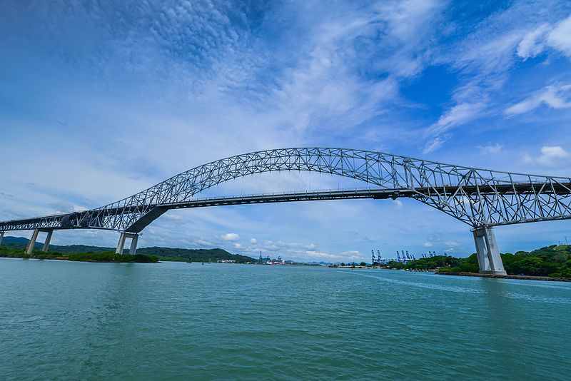 File:Puente del mundo, Corazón del universo.jpg