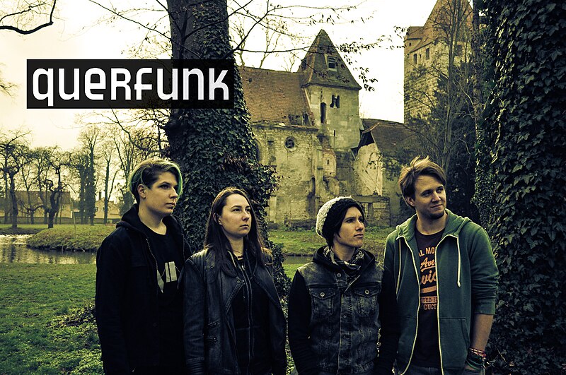 File:QuerfunkBand.jpg