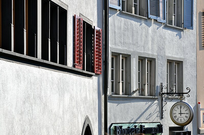 File:Rapperswil - Stadtbibliothek - Hauptplatz 2012-02-21 15-00-08.JPG