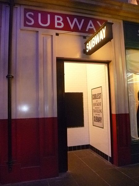 File:Recreated Glasgow Subway entrance at the Riverside Museum.JPG