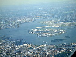 Rikers Island from the air.JPG