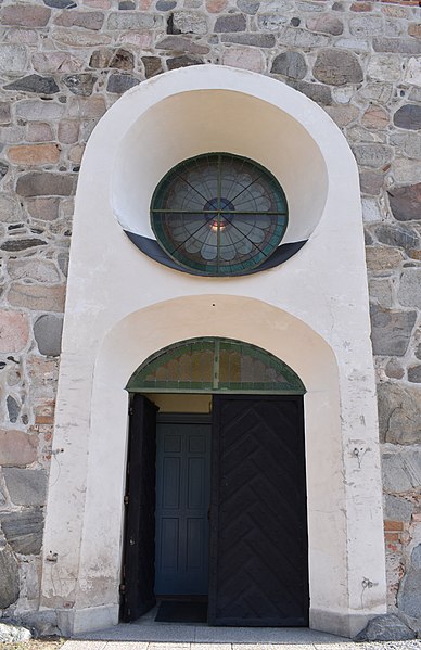 File:Rimbo kyrka 2017 03.jpg