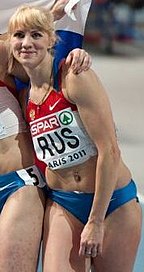 Rusia 4 x 400 m Paris 2011 cropped.jpg