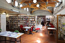 San vincenzo, biblioteca comunale Giorgio Calandra, interno 01.jpg