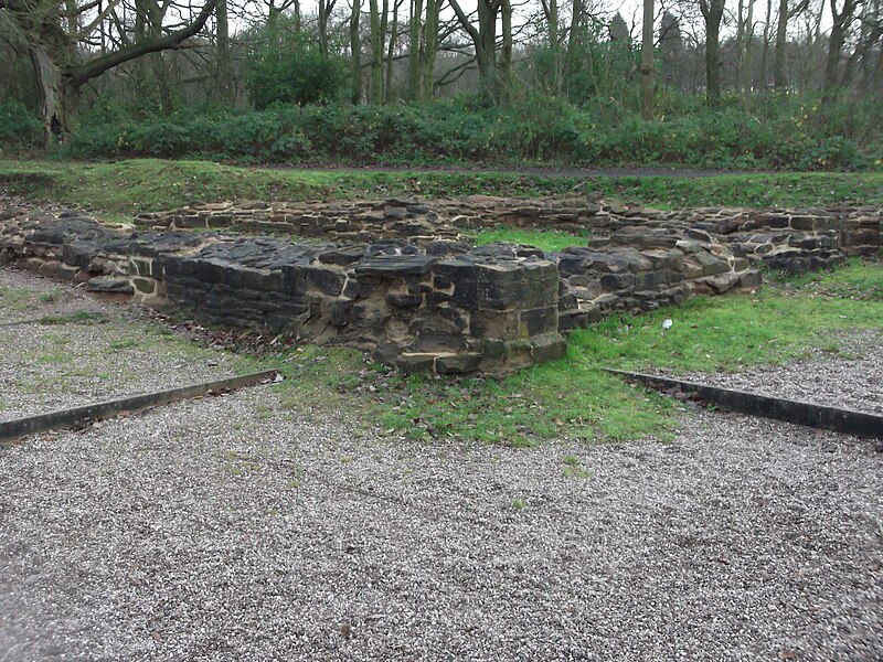 File:Sandwell - north chapels.JPG