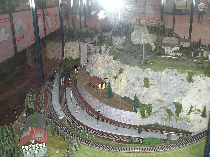 File:Second model railway layout of Københavns Hovedbanegård 04.JPG