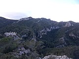 La serra de Cardó un dia fred de final de tardor.