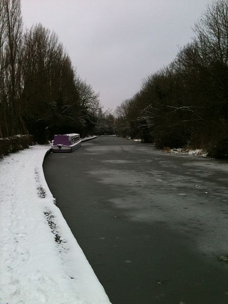 File:Snowy canal.jpeg