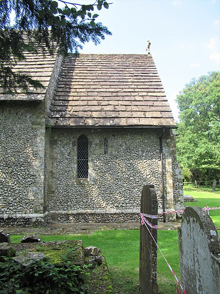 File:St Bartholomew, Albourne, chancel.jpg