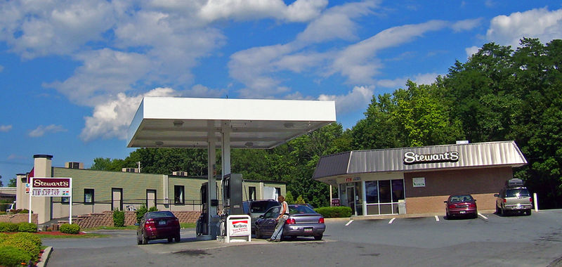 File:Stewart's, Walden, NY.jpg