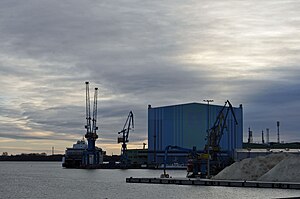 Stralsund, Volkswerft und Südhafen, 1 (2012-01-26) by Klugschnacker in Wikipedia.jpg