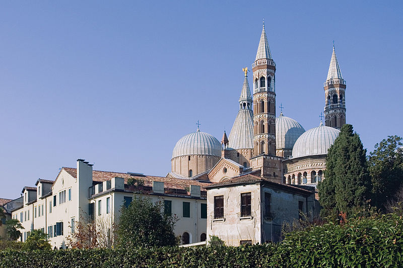 File:The Basilica of St Anthony - Padua, Italy - panoramio.jpg