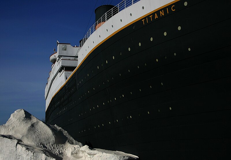 File:The Titanic-Museum in Branson Missouri USA.jpg