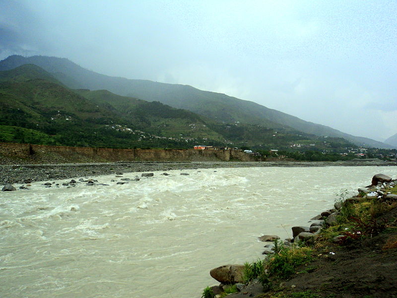 File:The majestic river Swat.jpg