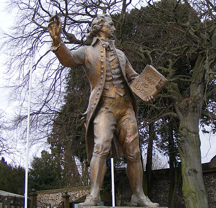 Thomas Paine Statue