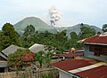 Lokon-Empungi kaksikvulkaani Tompaluani-kraatri plahvatus 2013. aastal Sulawesi saarel.