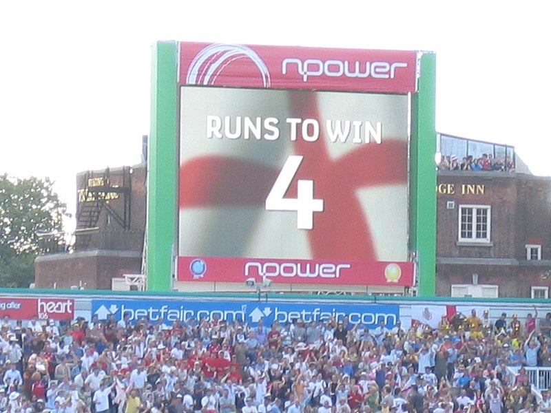 File:Trent Bridge Ashes scoreboard, 28 Aug 2005.jpg